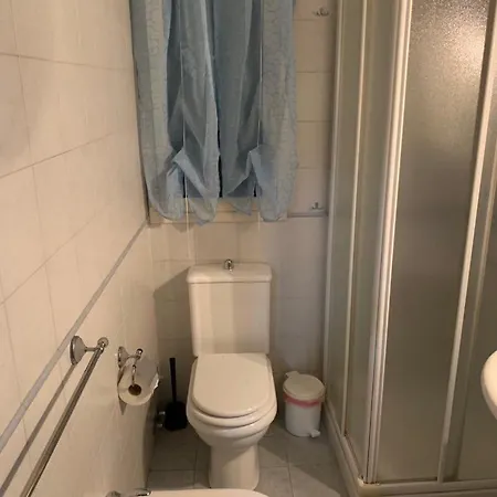 Airport Bedroom House 3*